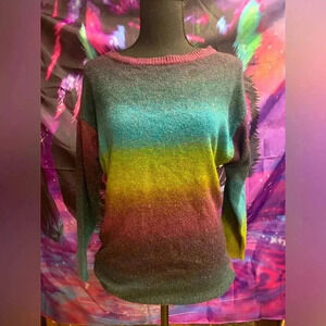 Divided gradient sweater